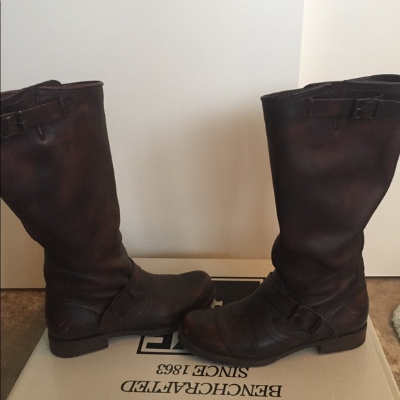 Frye Boots - Veronica - Size 9 - Brown Leather - Picture 4 of 8